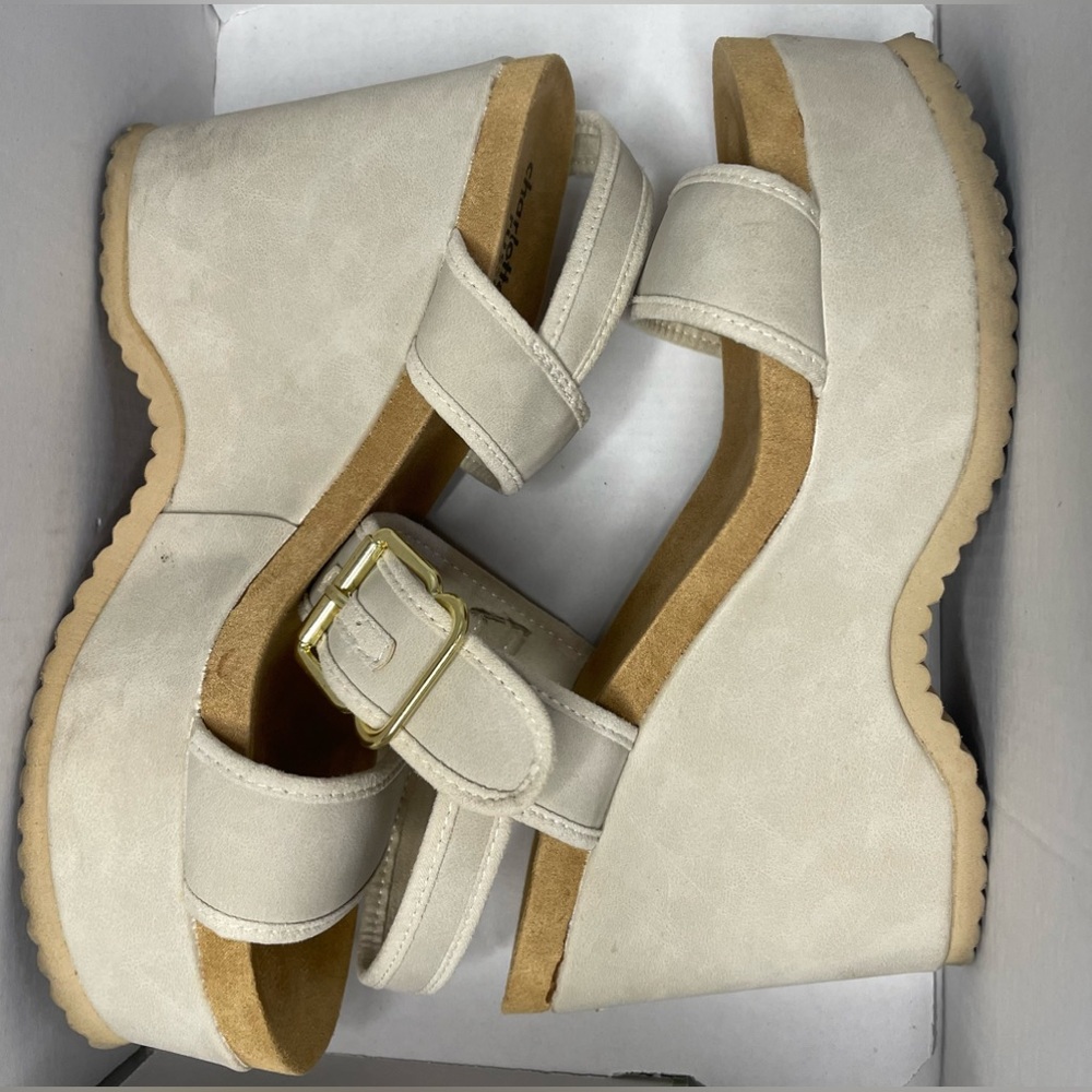 TAN SUEDE WEDGES